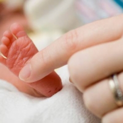 10 dấu hiệu sinh non sớm và dễ nhận biết nhất