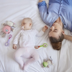 9 bí quyết để trẻ sơ sinh có giấc ngủ ngon mà bố mẹ không mệt mỏi