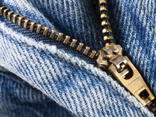 Đừng làm hại cu tí vì mẹ vội kéo khóa quần - 1