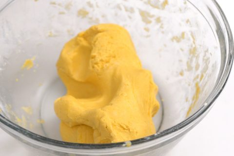 banh-mochi-bi-ngo-2-480x320-1