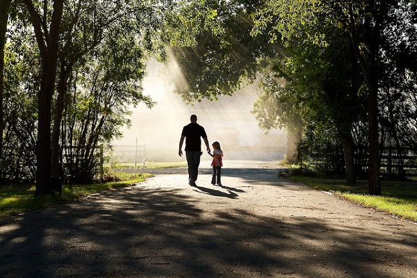 buc-thu-gui-con-gai-tu-nguoi-bo-gia_a370c137a7