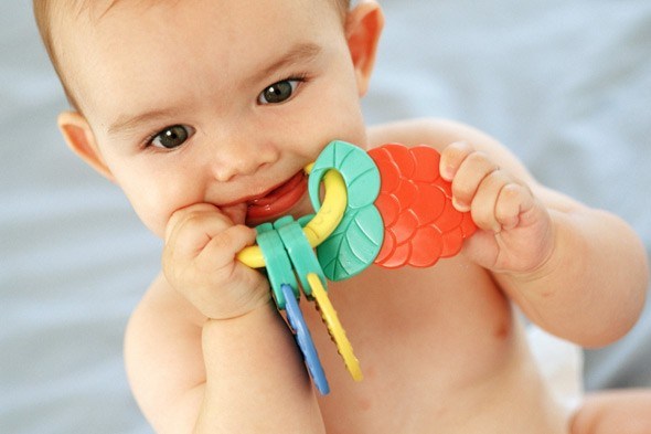 how-to-deal-with-teething-1493181576564