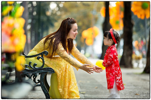 huong-dan-me-cach-day-con-le-phep-de-di-dau-cung-duoc-khen-be-ngoan-1chaohoi-1484209253-width500height333